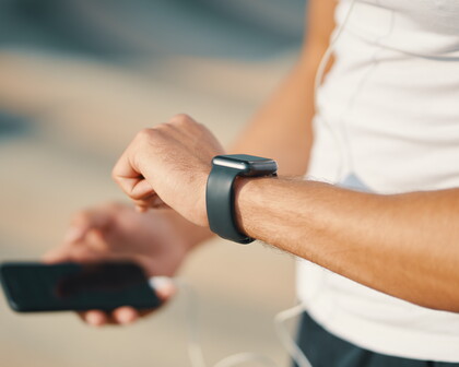 Urteil in Frankfurt zu Greenwashing: Apple darf Apple Watch nicht mehr als CO₂-neutral bewerben