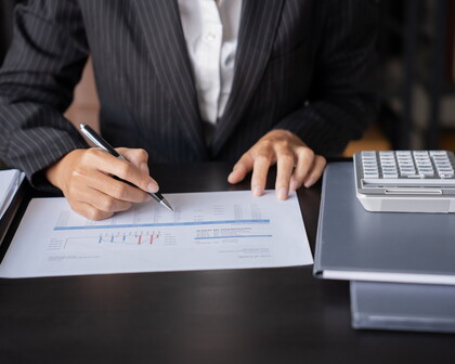 Beamter soll geholfen haben, das Berliner Finanzamt auszuplündern, Behörden verweigern Auskunft