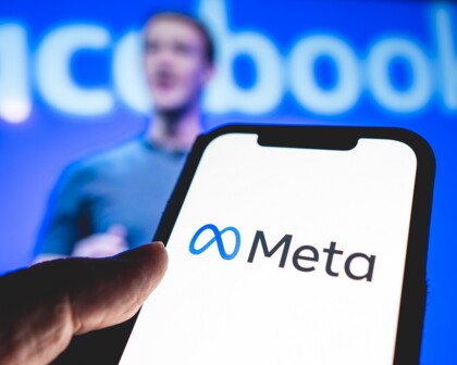 Meta Facebook auf Smartphone